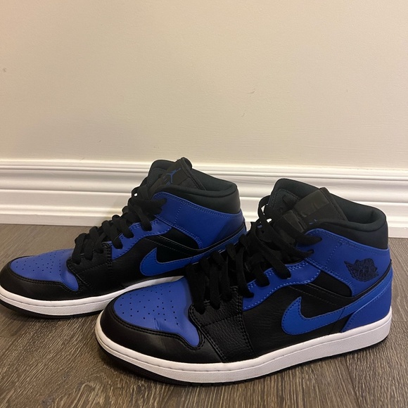 JORDAN 1 MID RETRO ROYAL | WORN ONCE - Picture 3 of 5